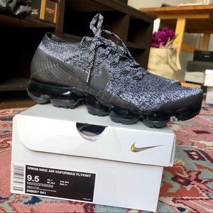 EUC NIKE VAPORMAX